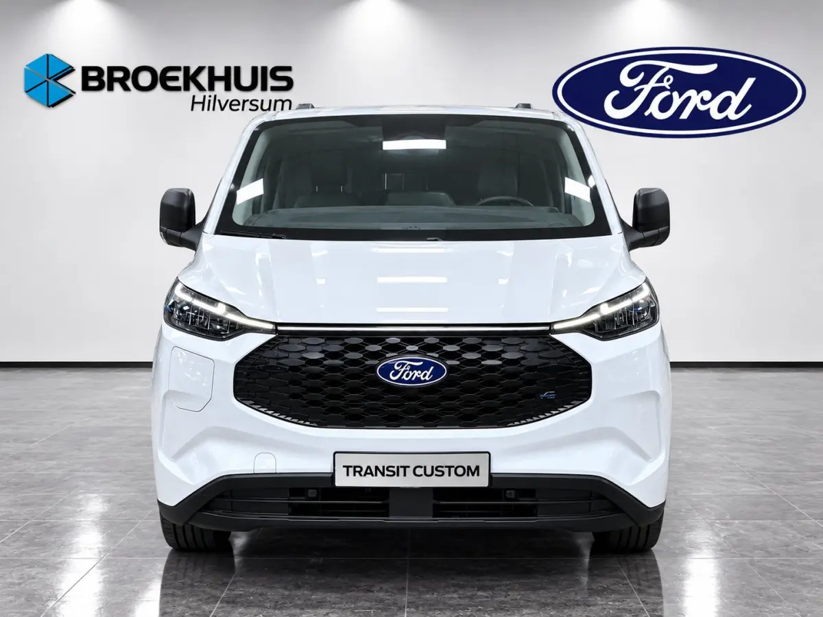 Transit E-Custom Trend 136pk L1 RWD | Nieuw | Ford Protect 2 + 3 garantie | 2.300 kg Trekgewicht | Elektrisch |
