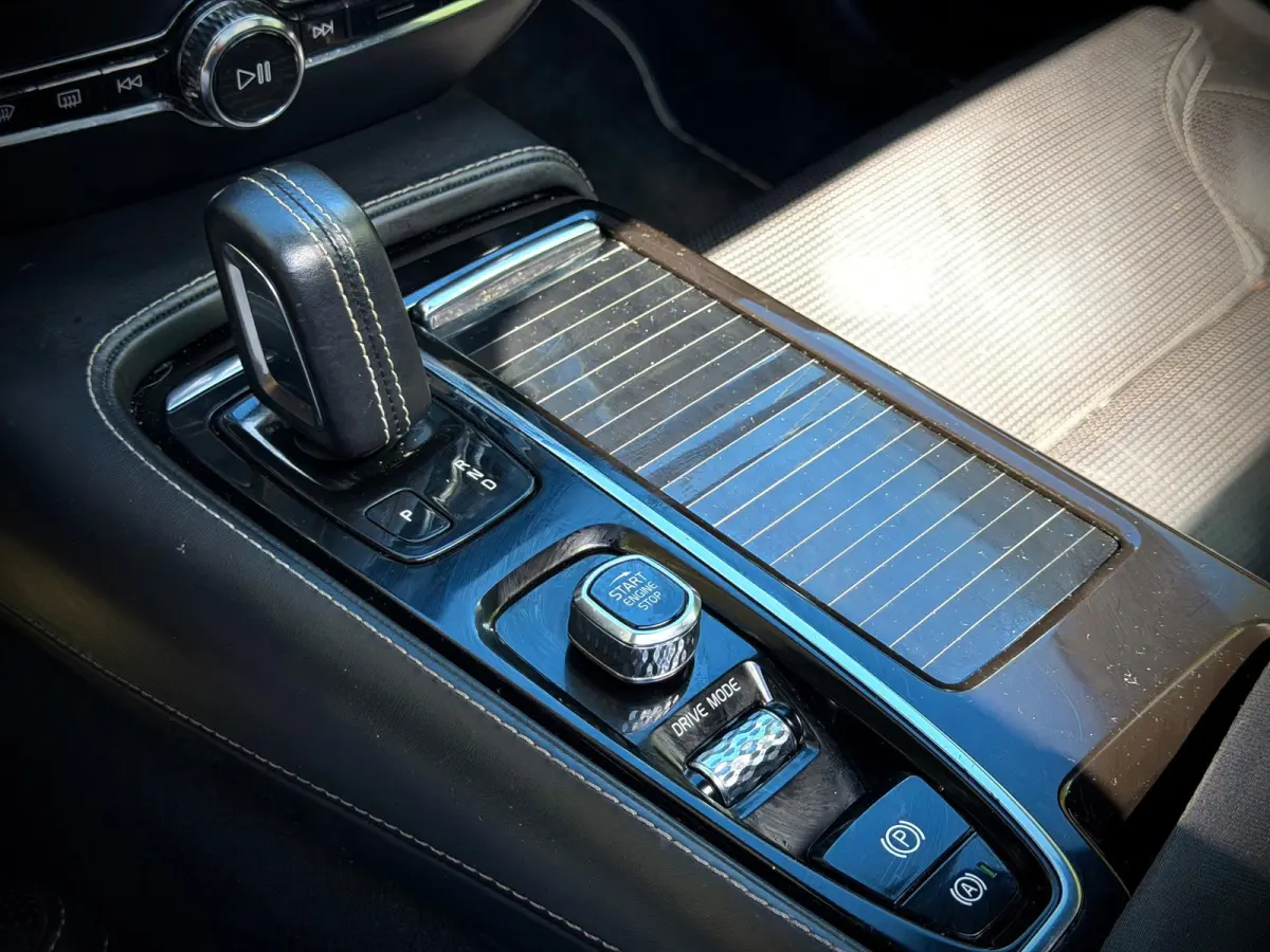 2.0 T8 AWD Polestar Engineered | PANO | LEER | LED | CARPLAY |