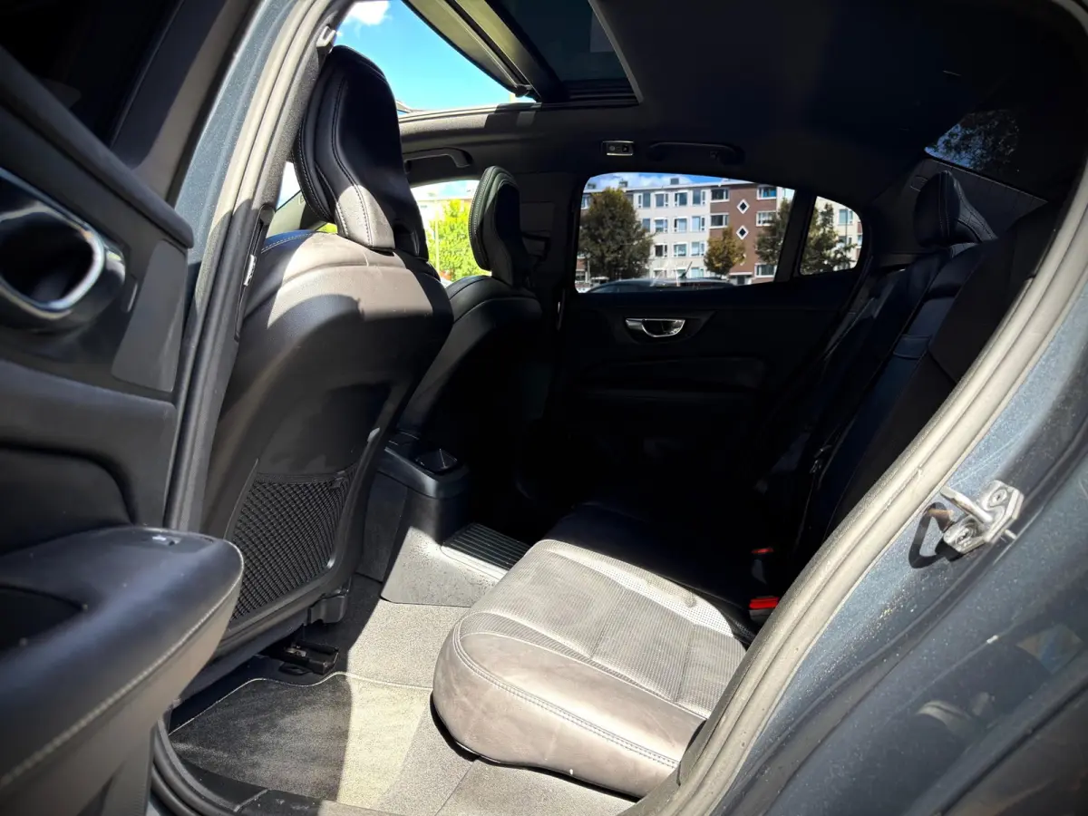 2.0 T8 AWD Polestar Engineered | PANO | LEER | LED | CARPLAY |