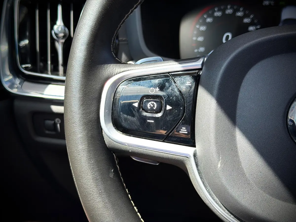 2.0 T8 AWD Polestar Engineered | PANO | LEER | LED | CARPLAY |