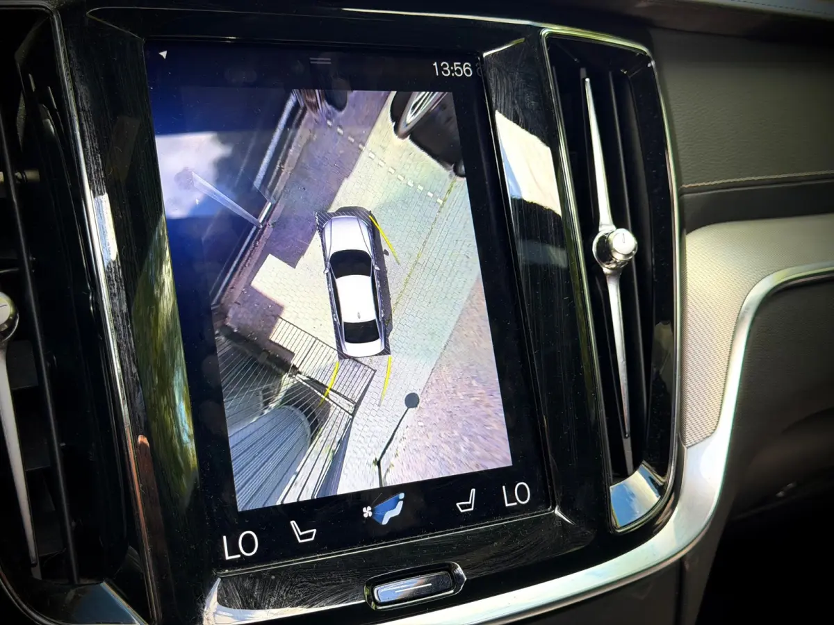 2.0 T8 AWD Polestar Engineered | PANO | LEER | LED | CARPLAY |
