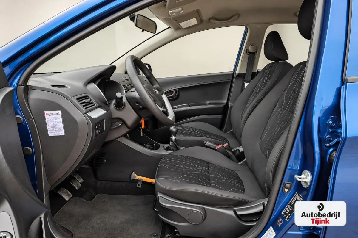 1.0 CVVT ComfortLine | Airco | Parkeersensoren achter | All-seasons | 5-DRS |