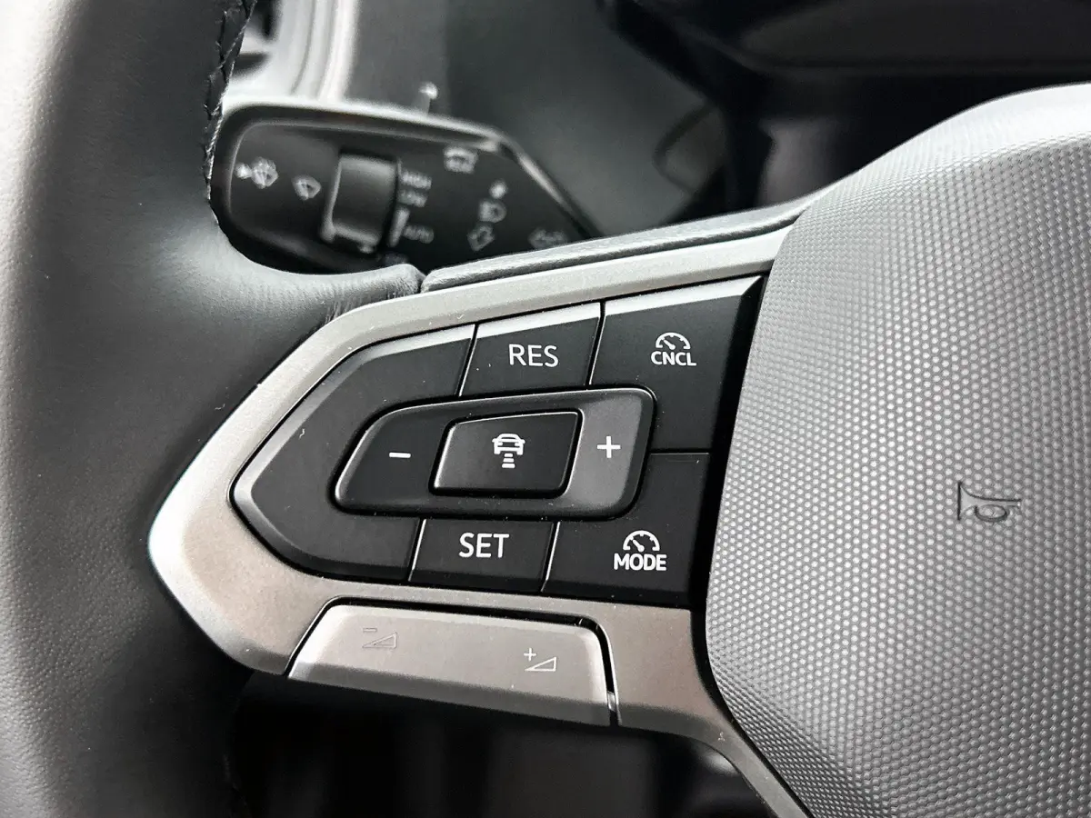 Bulli Limited Edition 286PK Signature Edition | Climatric Airco | Trekhaak | Stoelverwarming | Draadloos Apple Carplay/ Android Auto | DAB+ | Achteruitrijcamera inclusief 360 graden | Diefst