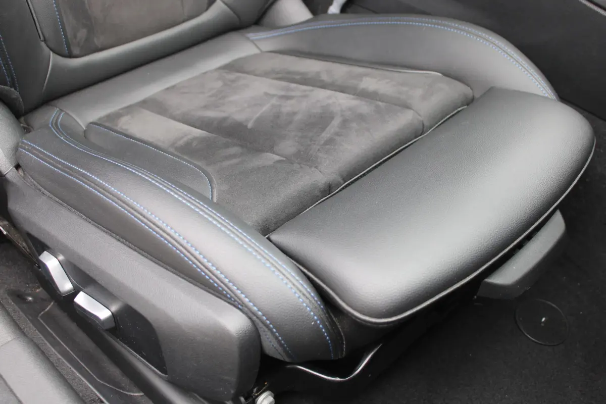 330e High Executive M-SPORT SHADOW PANORAMADAK MEMORY 360-CAMERA KEY-LESS CARPLAY TREKHAAK