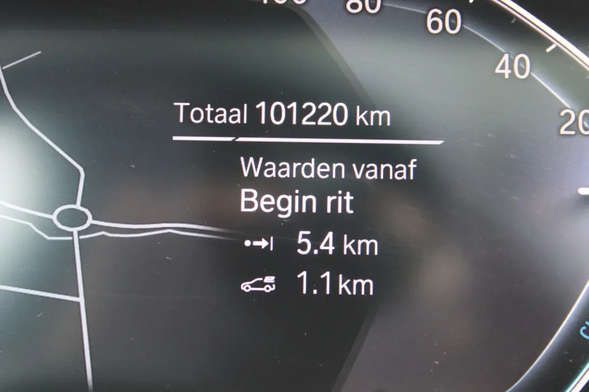 330e High Executive M-SPORT SHADOW PANORAMADAK MEMORY 360-CAMERA KEY-LESS CARPLAY TREKHAAK
