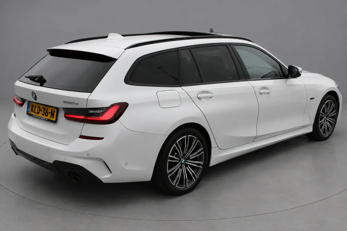 330e High Executive M-SPORT SHADOW PANORAMADAK MEMORY 360-CAMERA KEY-LESS CARPLAY TREKHAAK