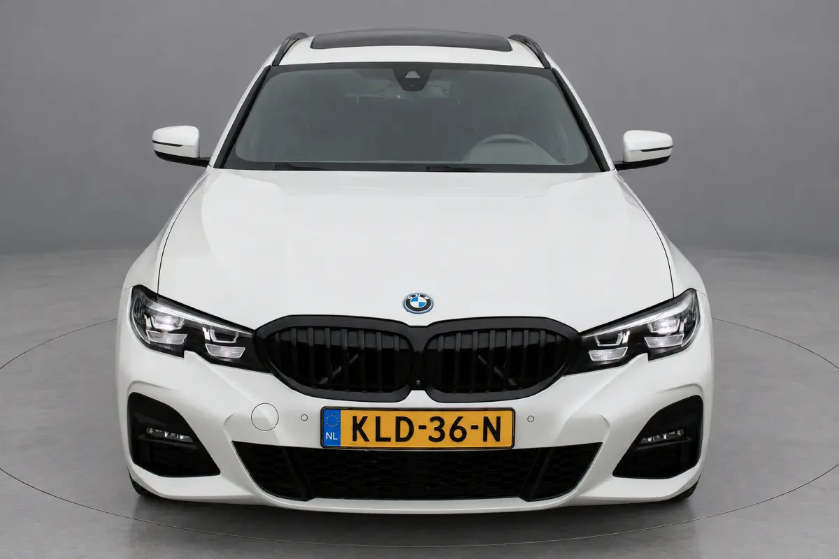 330e High Executive M-SPORT SHADOW PANORAMADAK MEMORY 360-CAMERA KEY-LESS CARPLAY TREKHAAK
