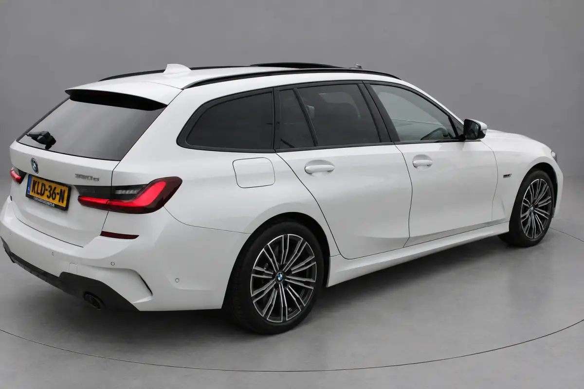 330e High Executive M-SPORT SHADOW PANORAMADAK MEMORY 360-CAMERA KEY-LESS CARPLAY TREKHAAK