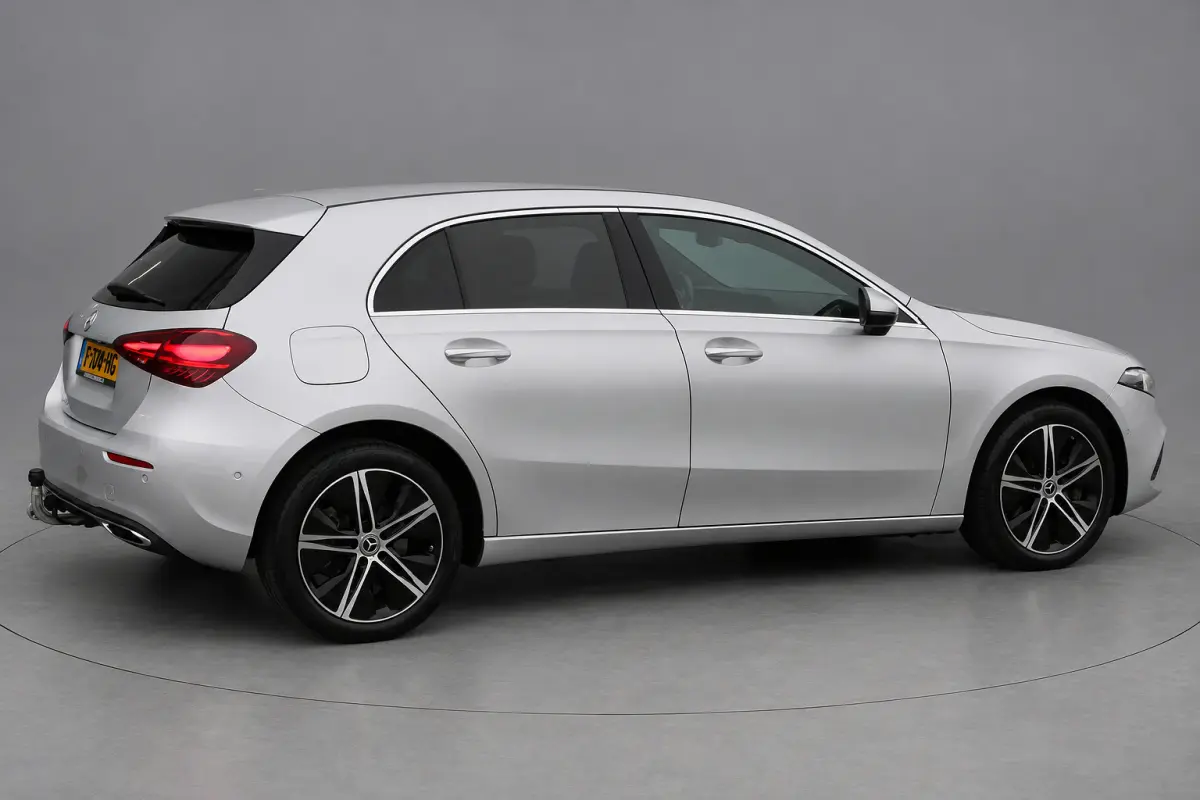 250e AUT8 Luxury Line (FACELIFT) LEDER SFEER NAVI TREKHAAK