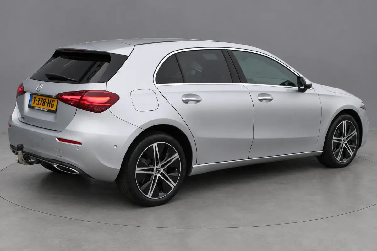250e AUT8 Luxury Line (FACELIFT) LEDER SFEER NAVI TREKHAAK