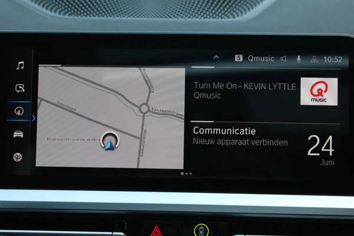 330e High Executive M-SPORT PANORAMADAK MEMORY KEY-LESS CAMERA CARPLAY