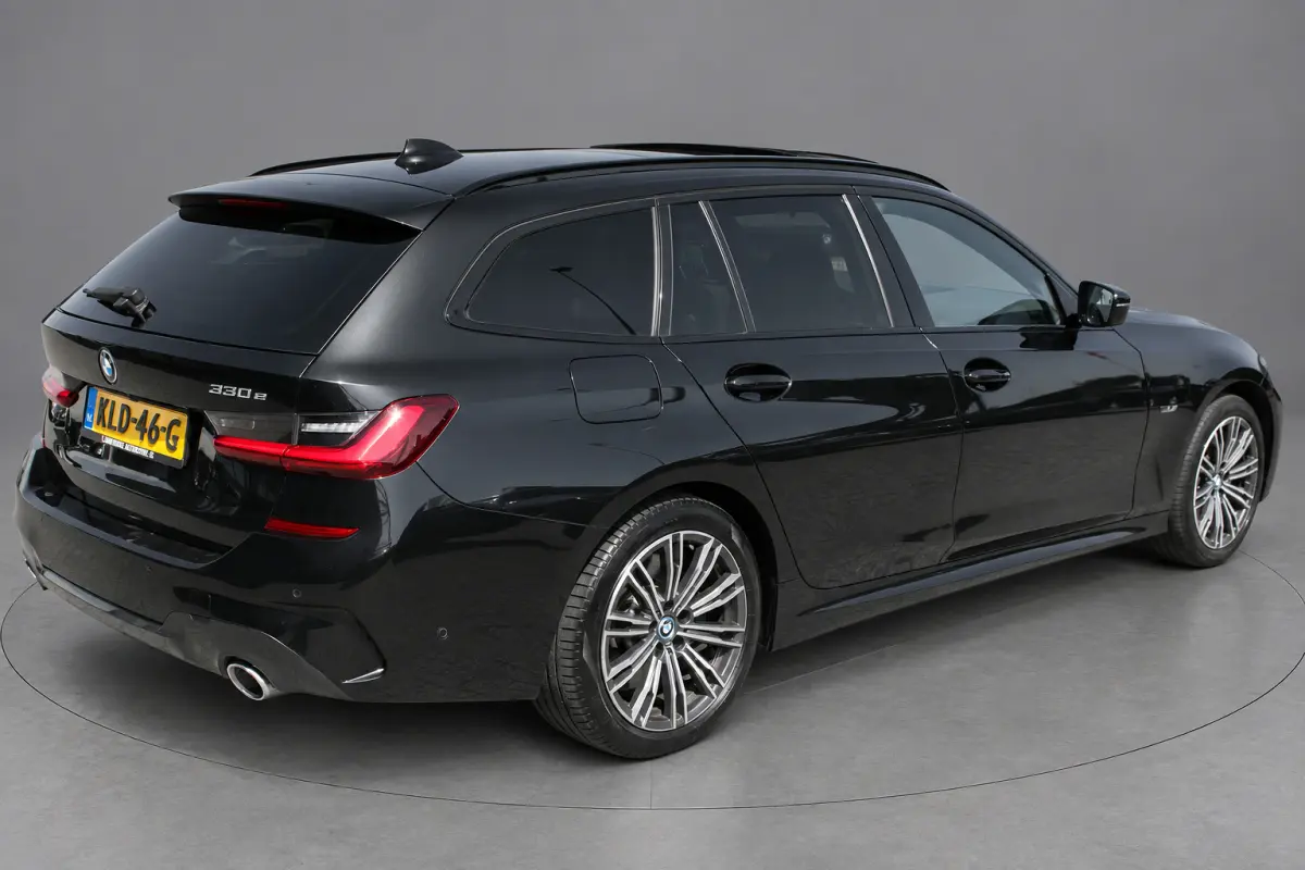 330e High Executive M-SPORT PANORAMADAK MEMORY KEY-LESS CAMERA CARPLAY
