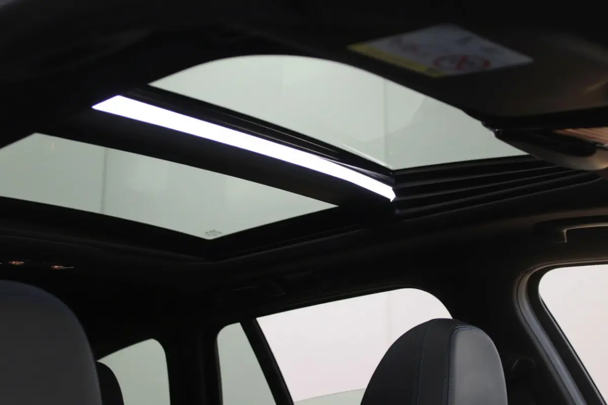 330e High Executive M-SPORT PANORAMADAK MEMORY KEY-LESS CAMERA CARPLAY