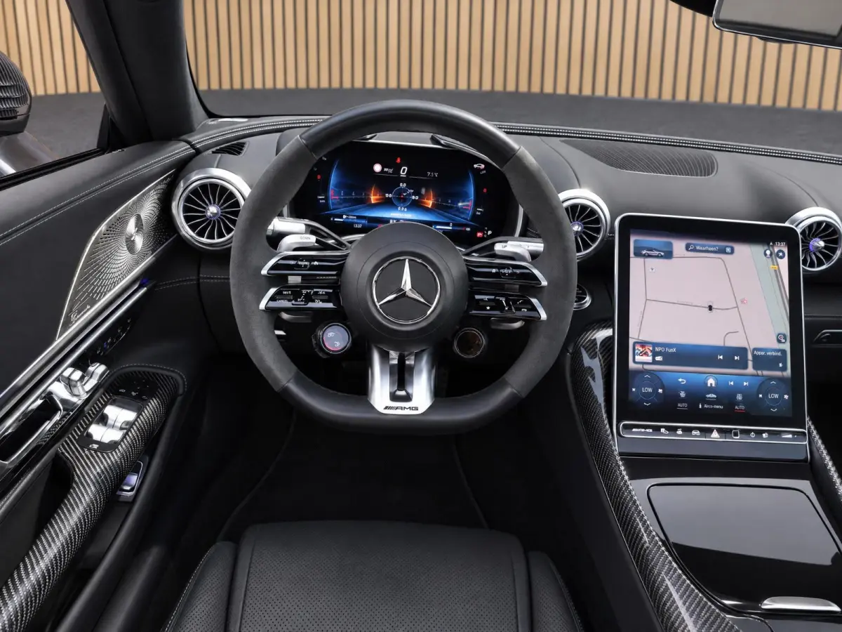 Roadster AMG 63 4MATIC+ |Carbon intr./Exter. |Lift | Head-up| Burmester |Memory-pakket