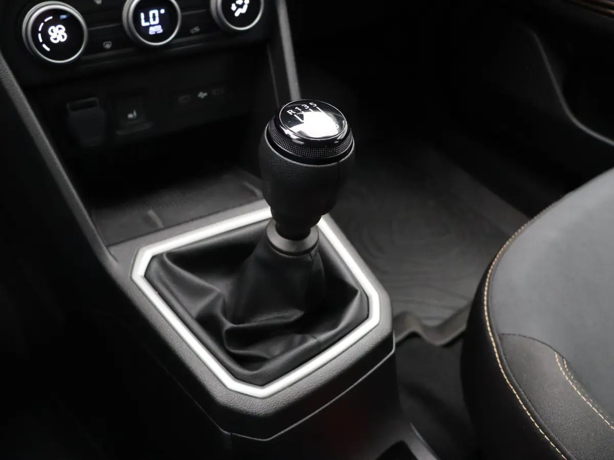 TCe 110pk limited edition | Camera's rondom | Climate control | Dodehoek sensor | Lichtmetalen velgen |
