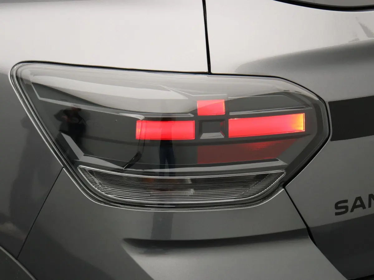 TCe 110pk limited edition | Camera's rondom | Climate control | Dodehoek sensor | Lichtmetalen velgen |