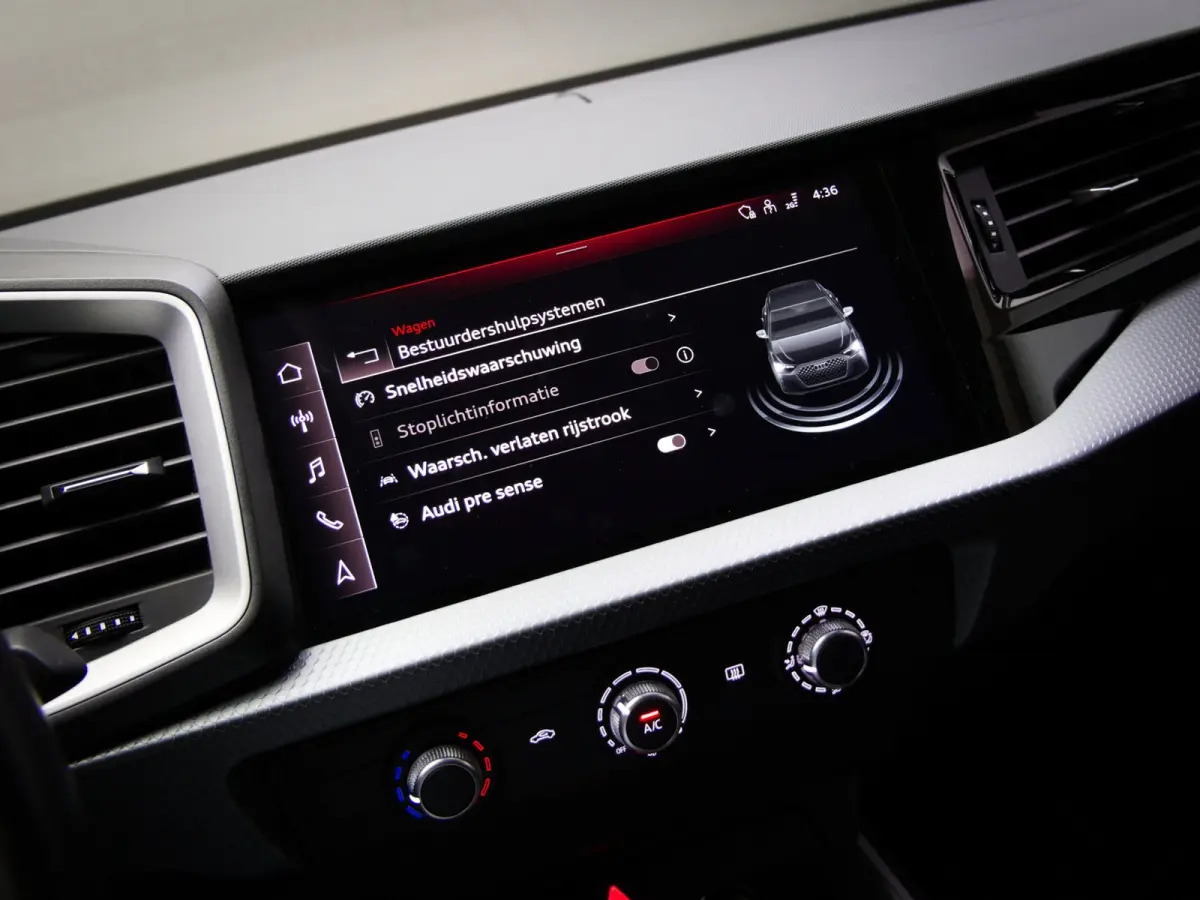25 TFSI Sport (APPLE CARPLAY/ANDROID AUTO, CRUISE CONTROL, DIGITALE COCKPIT, BLUETOOTH, MULTIFUNCTIONEEL STUUR)