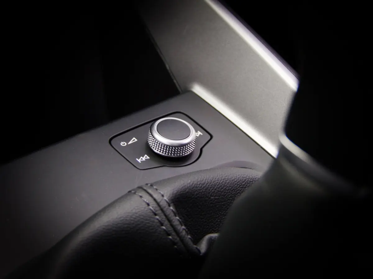 25 TFSI Sport (APPLE CARPLAY/ANDROID AUTO, CRUISE CONTROL, DIGITALE COCKPIT, BLUETOOTH, MULTIFUNCTIONEEL STUUR)