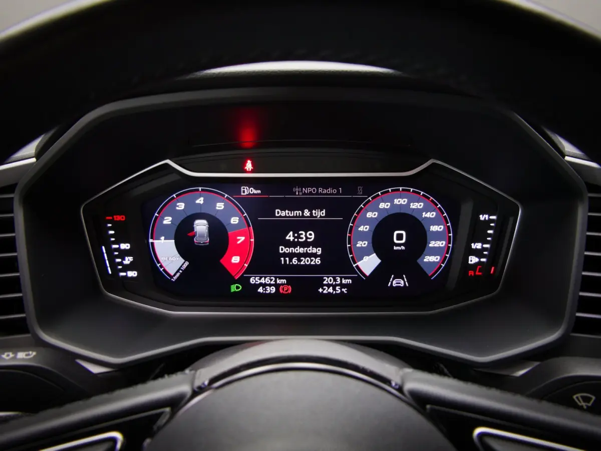 25 TFSI Sport (APPLE CARPLAY/ANDROID AUTO, CRUISE CONTROL, DIGITALE COCKPIT, BLUETOOTH, MULTIFUNCTIONEEL STUUR)