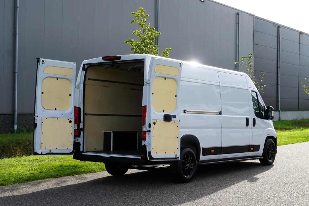 2.2 BlueHDi 180 L4H2 3.5t 180 pk |Automaat |Adaptive Cruise |Digitaal dashboard en groot scherm |Climate control |EURO6 |Topstaat |Betimmering