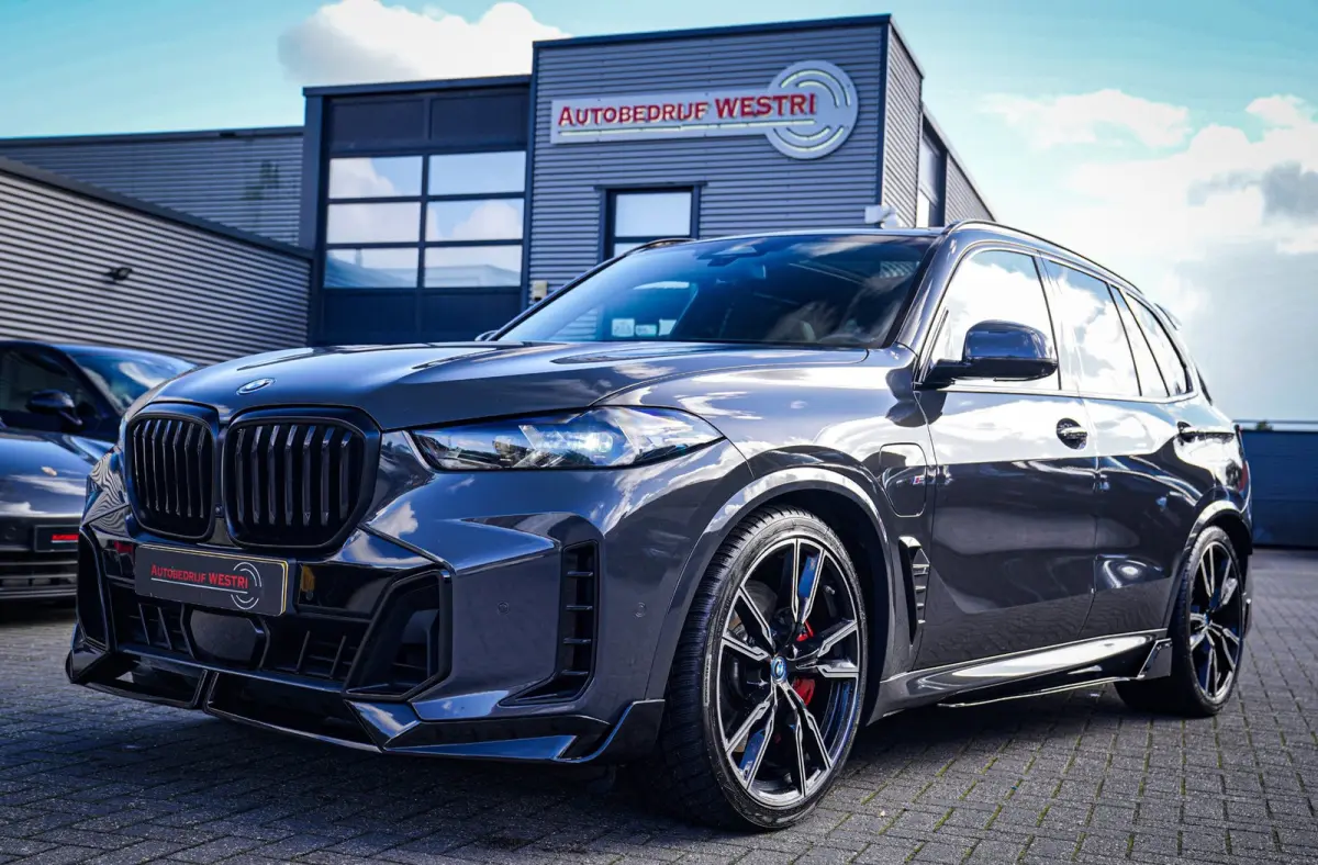 XDrive50e High Executive | X5M Kuipstoelen | Driving assistant Prof | HuD | Dravit Grau | Luchtvering | Stoelverkoeling |