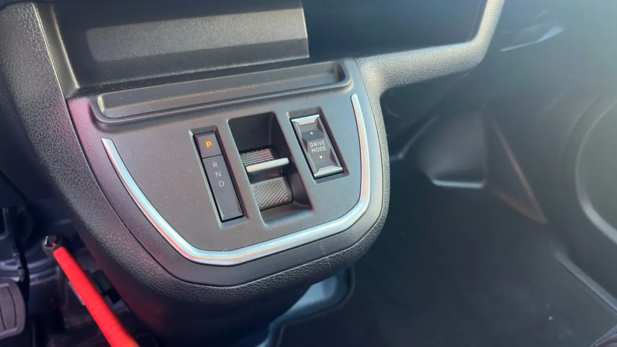 EV L3 DC 75 kWh | Achteruitrij Camera | Apple Carplay / Android Auto | Adaptieve Cruise Control | Navigatie | Dubbele Schuifdeur | Leder | Stoelmassage | Stoelverwarming | | Achterbank 3-per