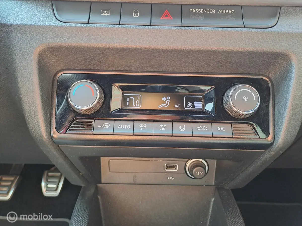 1.0 TSI Sport Business