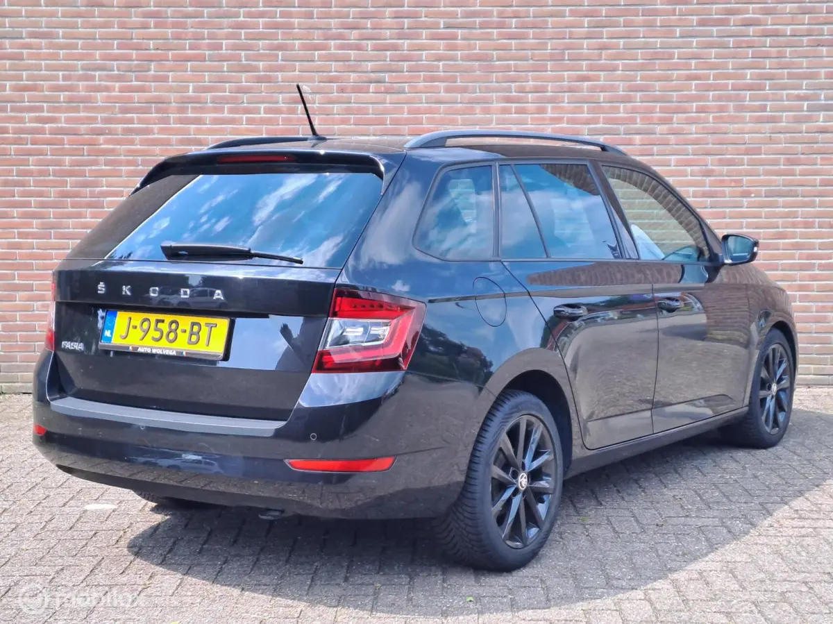 1.0 TSI Sport Business