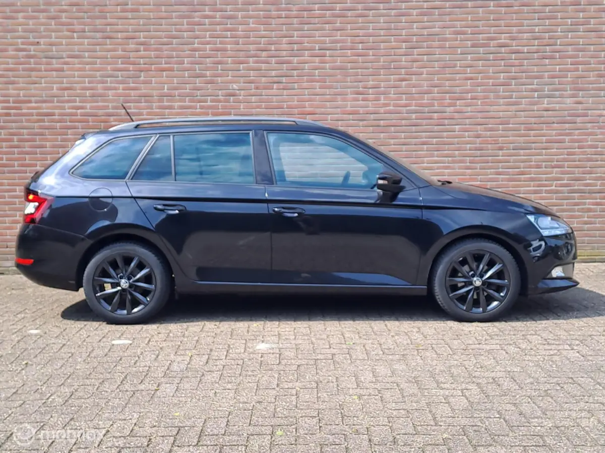 1.0 TSI Sport Business
