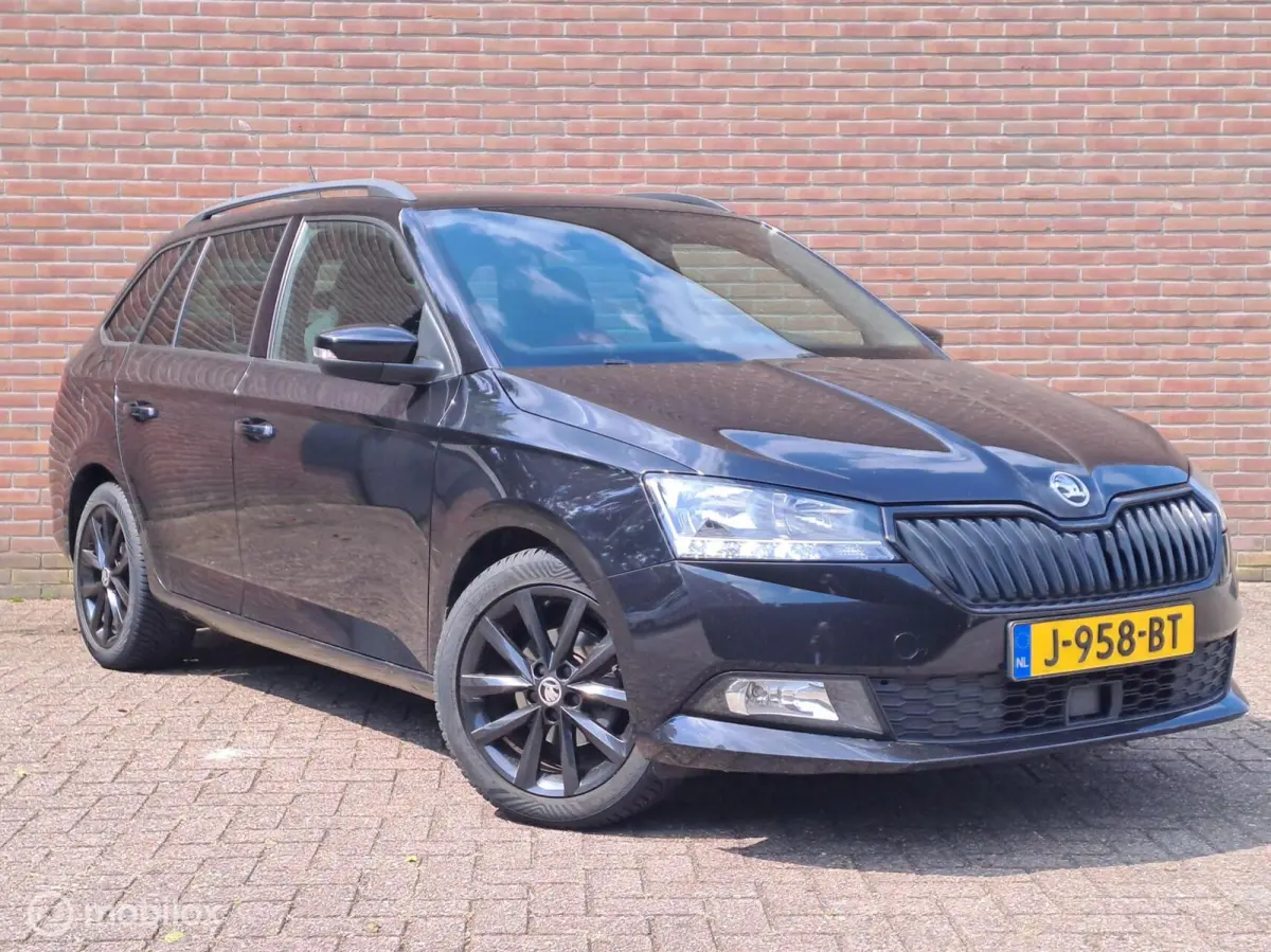 1.0 TSI Sport Business