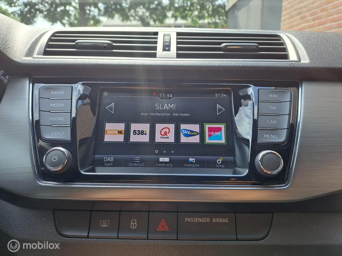 1.0 TSI Sport Business