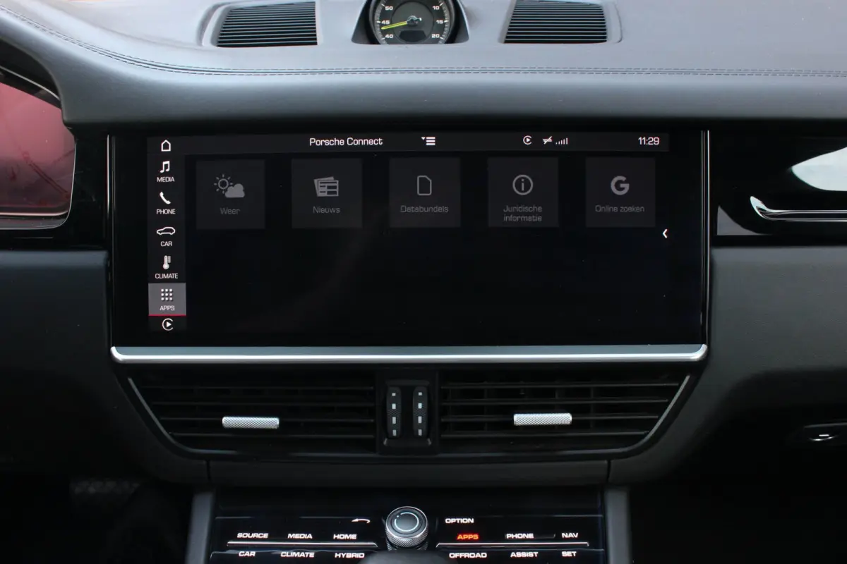 3.0 E-Hybrid FULL BLACK / PANO-DAK / SPORT CHRONO / LUCHTVERING / TREKHAAK / NAVIGATIE/ONDERHOUDSHISTORY / CARPLAY