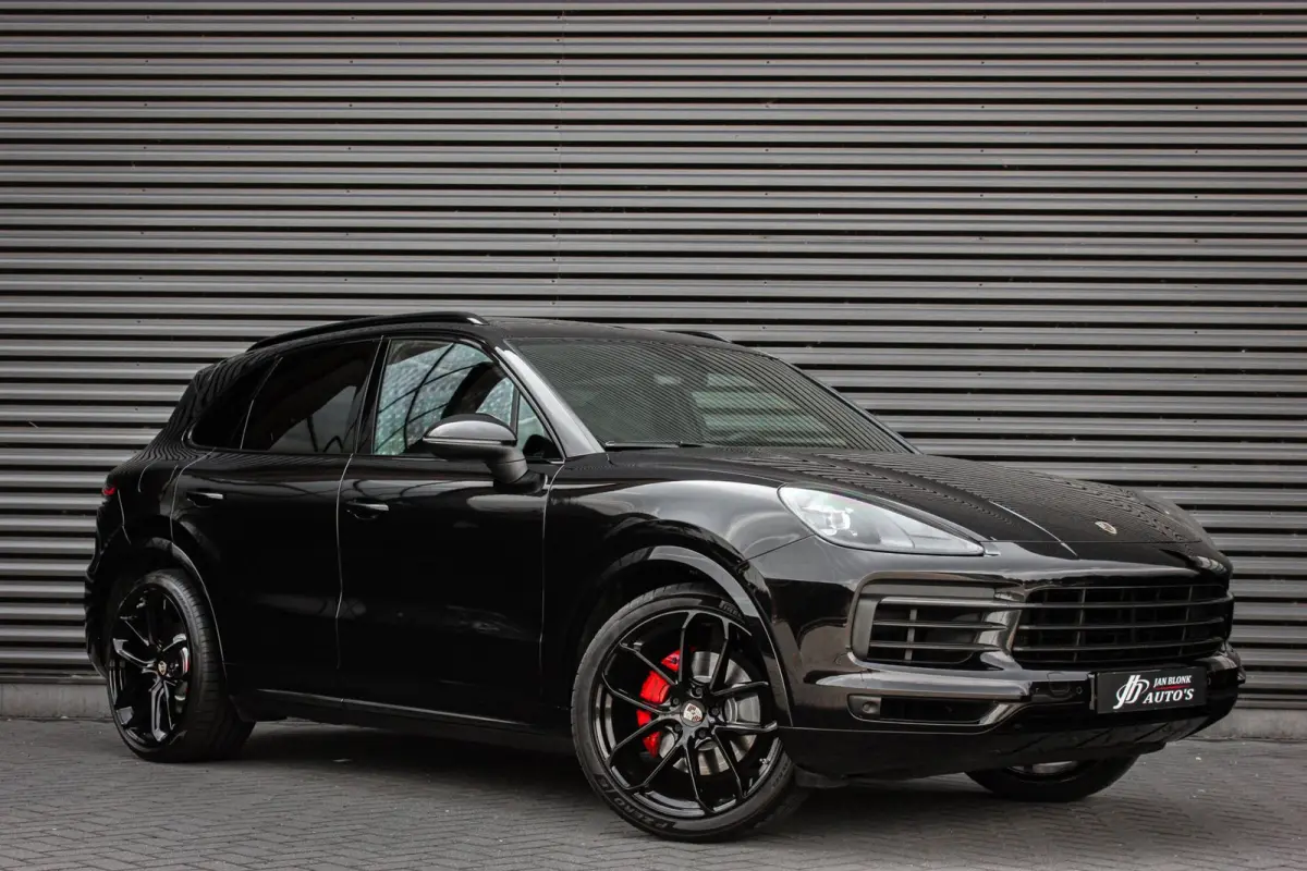 3.0 E-Hybrid FULL BLACK / PANO-DAK / SPORT CHRONO / LUCHTVERING / TREKHAAK / NAVIGATIE/ONDERHOUDSHISTORY / CARPLAY