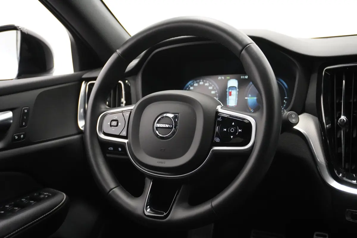 2.0 T6 Recharge 340PK AWD R-Design 12MND Garantie | Camera | Memory | Stoel & Stuur verw. | €29.900,- incl. BTW