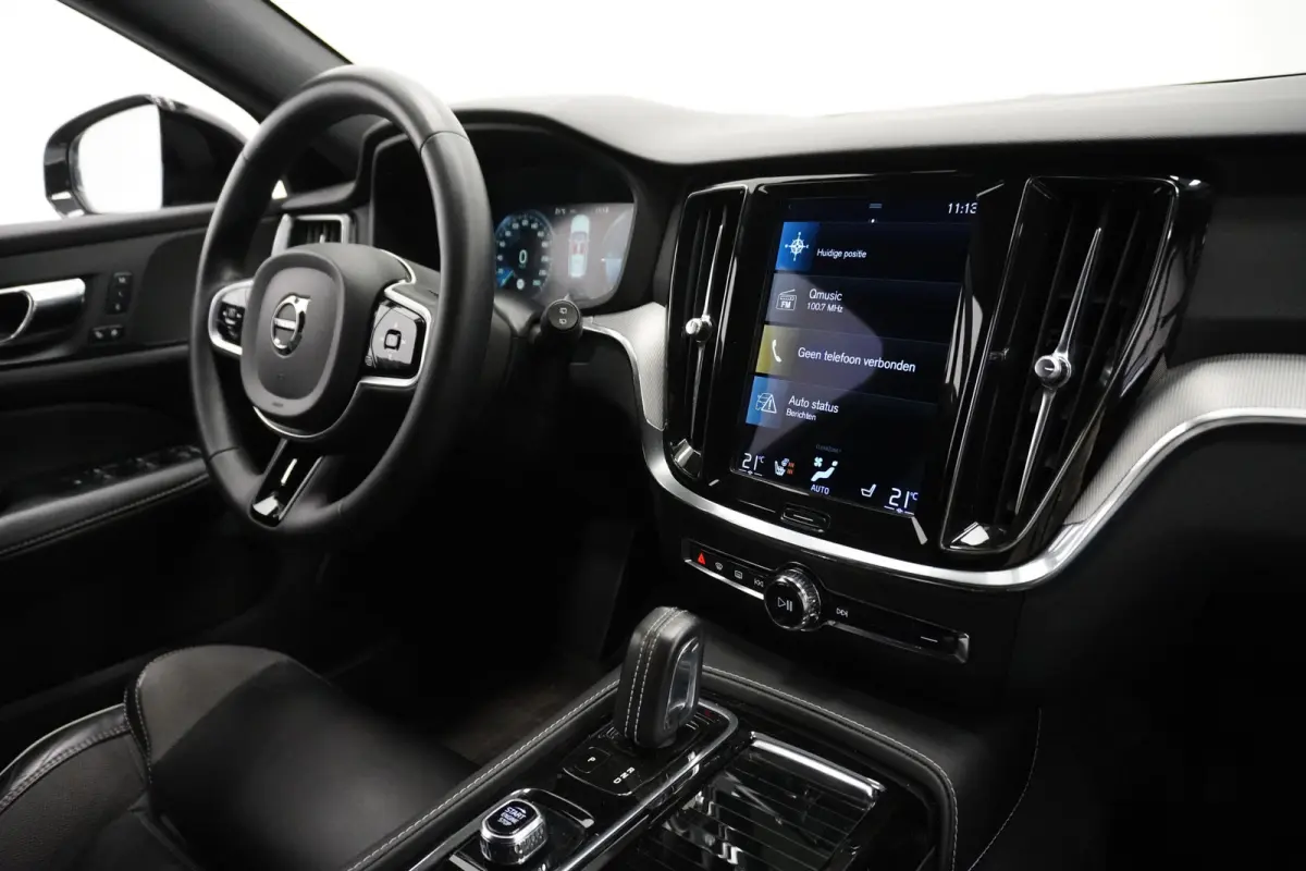 2.0 T6 Recharge 340PK AWD R-Design | Camera | Memory | Stoel & Stuur verw. | €29.900,- incl. BTW