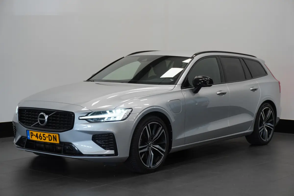 2.0 T6 Recharge 340PK AWD R-Design 12MND Garantie | Camera | Memory | Stoel & Stuur verw. | €29.900,- incl. BTW