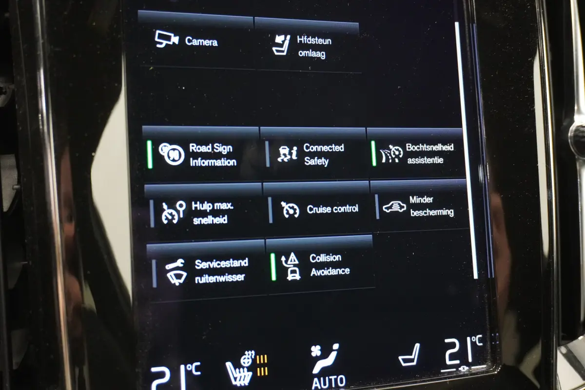 2.0 T6 Recharge 340PK AWD R-Design 12MND Garantie | Camera | Memory | Stoel & Stuur verw. | €29.900,- incl. BTW