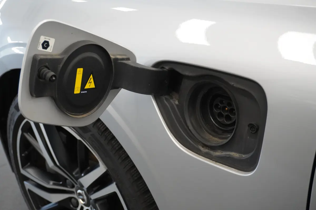 2.0 T6 Recharge 340PK AWD R-Design 12MND Garantie | Camera | Memory | Stoel & Stuur verw. | €29.900,- incl. BTW