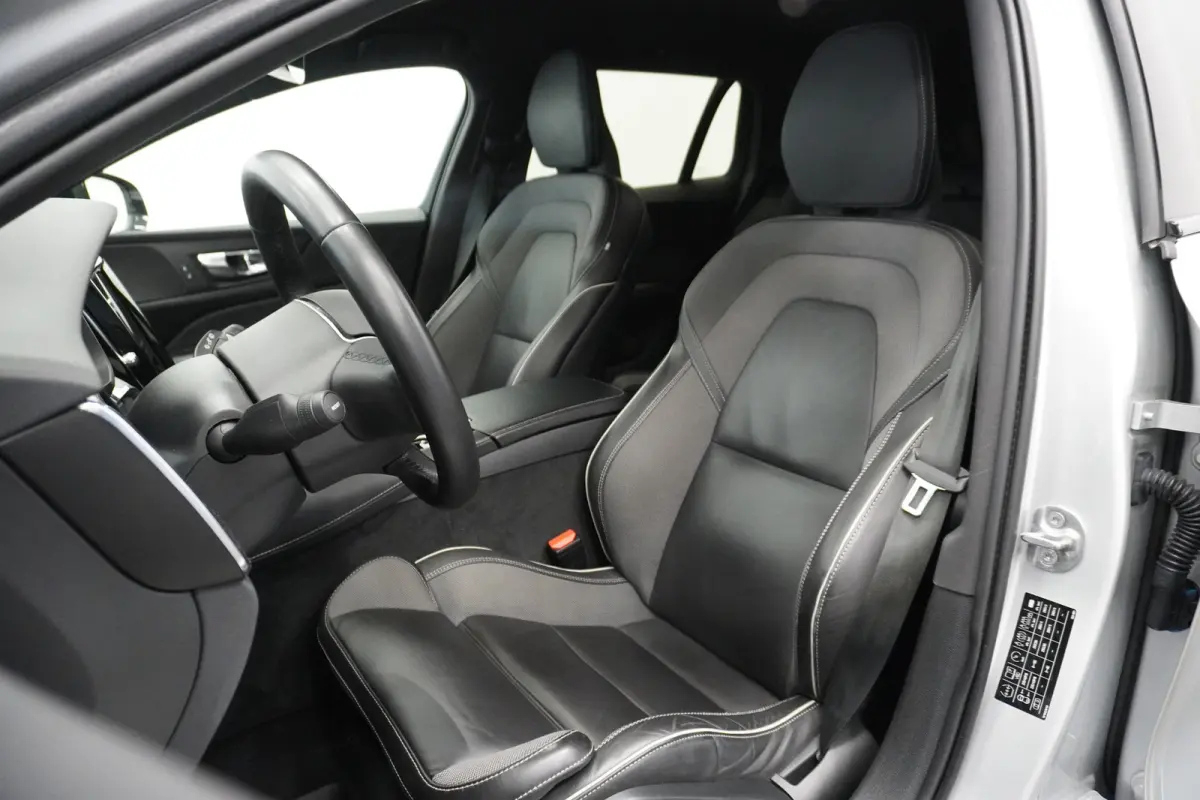 2.0 T6 Recharge 340PK AWD R-Design | Camera | Memory | Stoel & Stuur verw. | €29.900,- incl. BTW