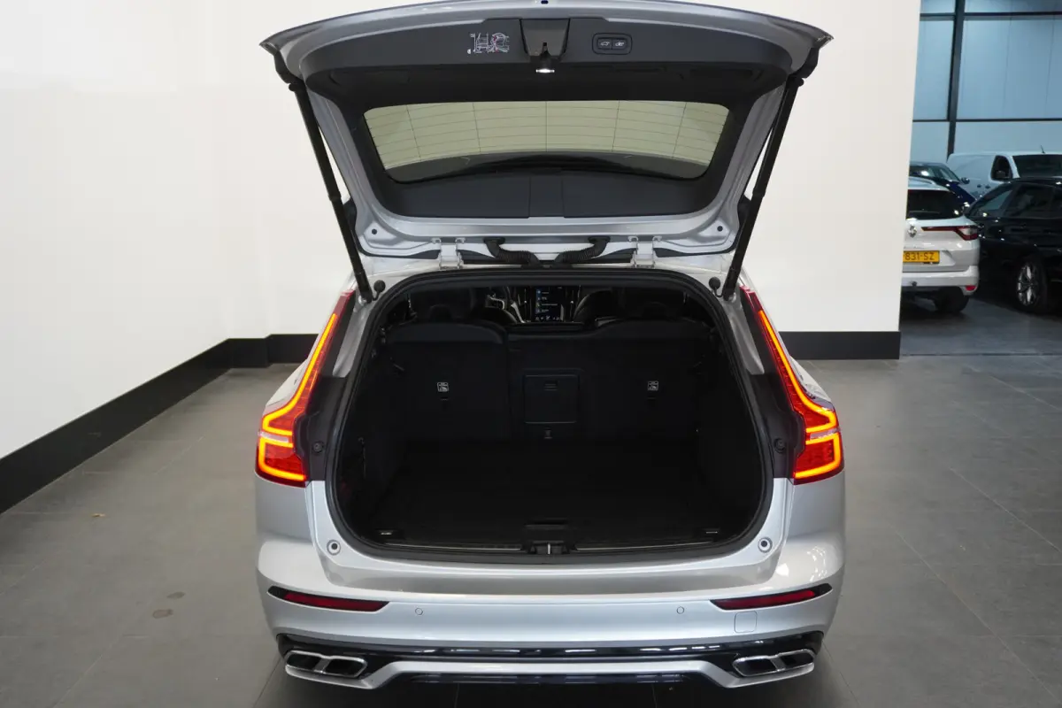 2.0 T6 Recharge 340PK AWD R-Design 12MND Garantie | Camera | Memory | Stoel & Stuur verw. | €29.900,- incl. BTW