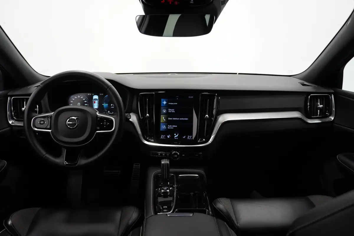 2.0 T6 Recharge 340PK AWD R-Design 12MND Garantie | Camera | Memory | Stoel & Stuur verw. | €29.900,- incl. BTW