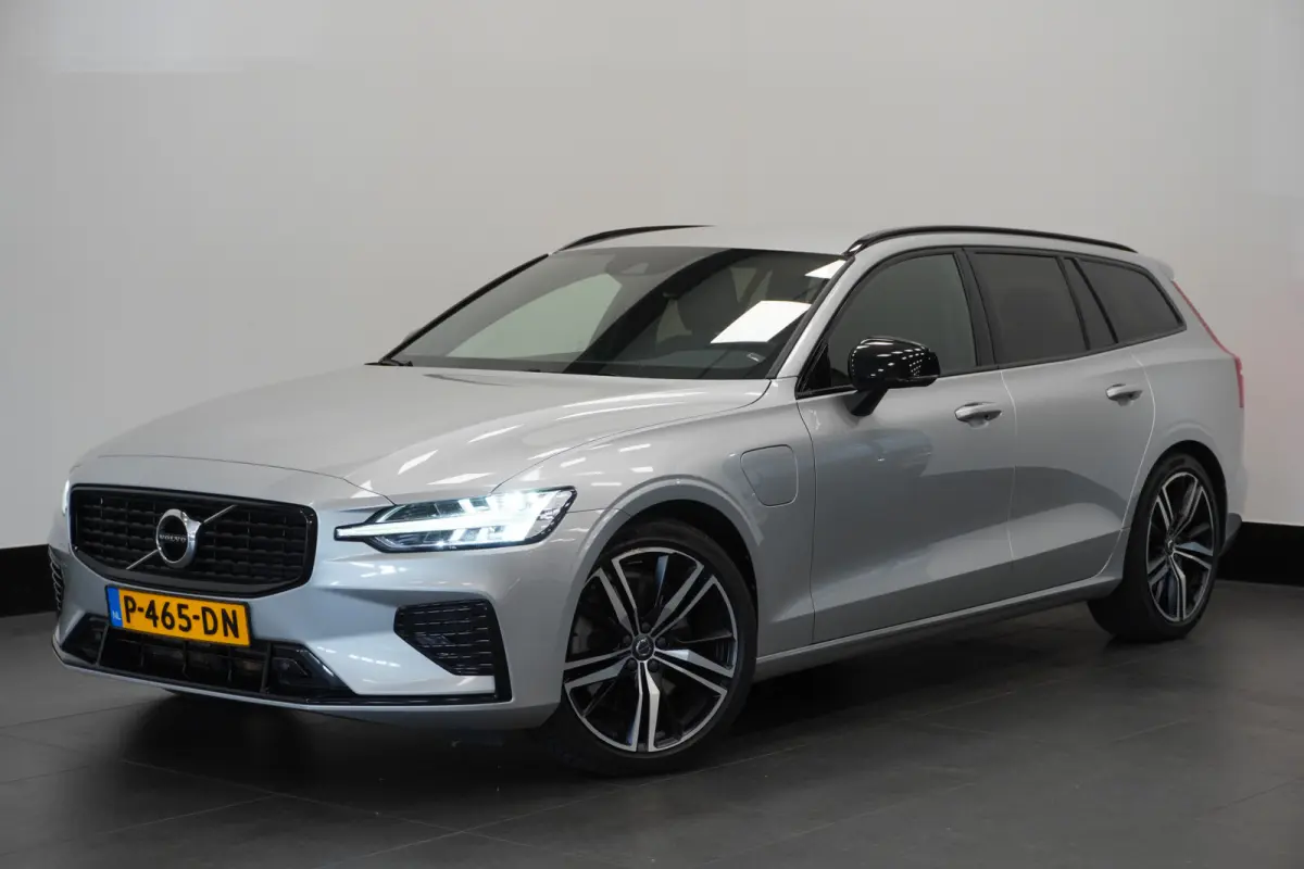 2.0 T6 Recharge 340PK AWD R-Design | Camera | Memory | Stoel & Stuur verw. | €29.900,- incl. BTW