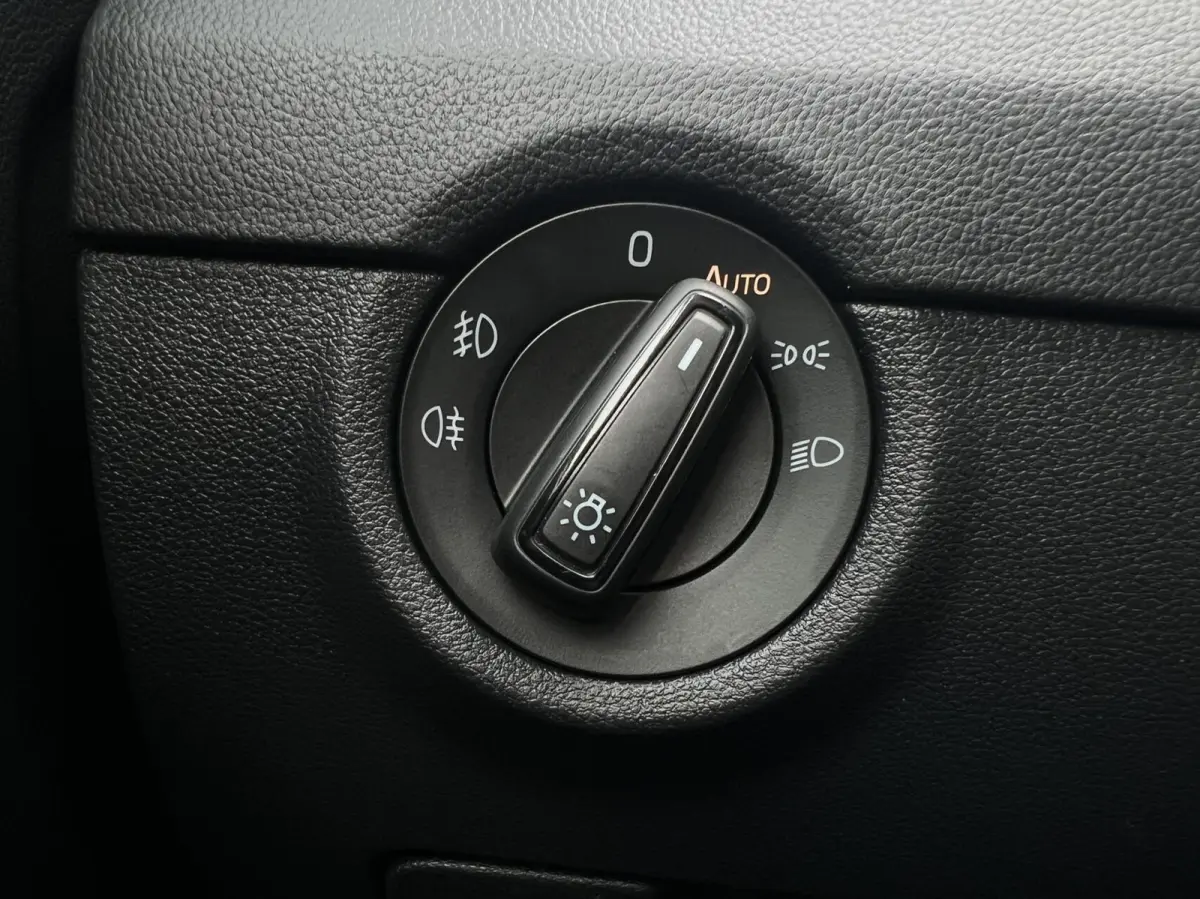 1.0 TSI Greentech Ambition Business CARPLAY/ANDROID | STOELVERW | CRUISE | NAV | PDC | DAB