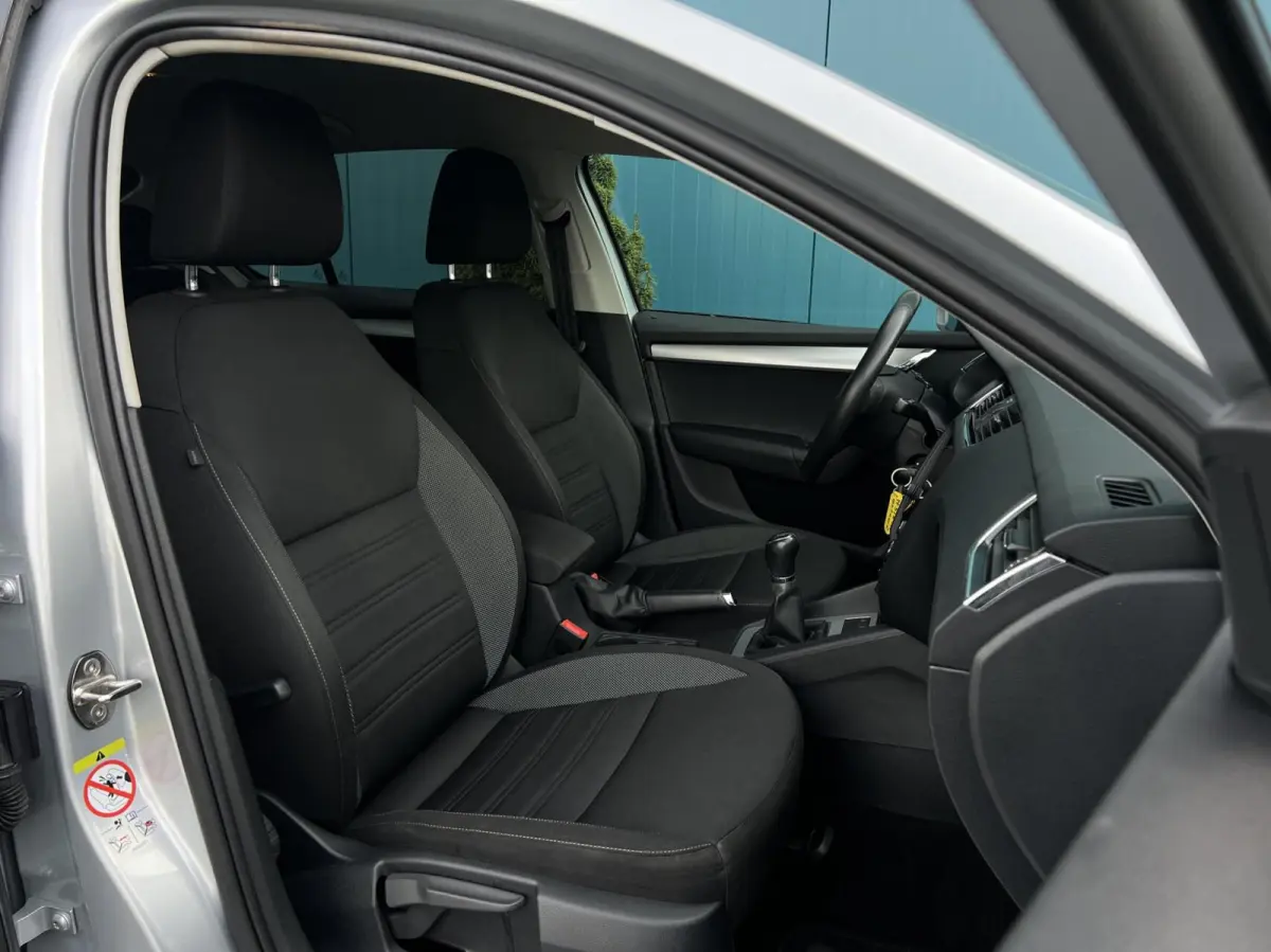 1.0 TSI Greentech Ambition Business CARPLAY/ANDROID | STOELVERW | CRUISE | NAV | PDC | DAB