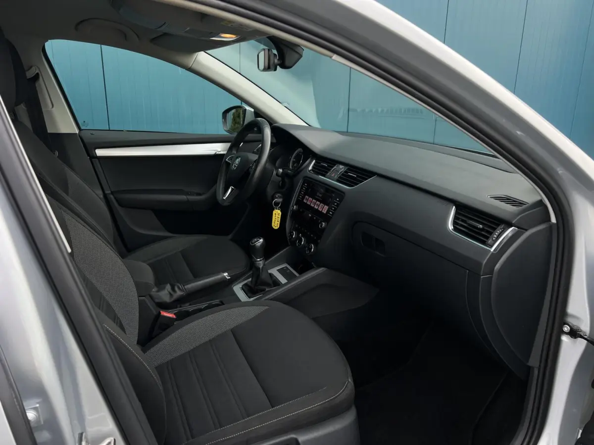 1.0 TSI Greentech Ambition Business CARPLAY/ANDROID | STOELVERW | CRUISE | NAV | PDC | DAB