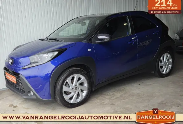 1.0 VVT-i Pulse, ACC, stoelverw., clima, camera, 17" lmv