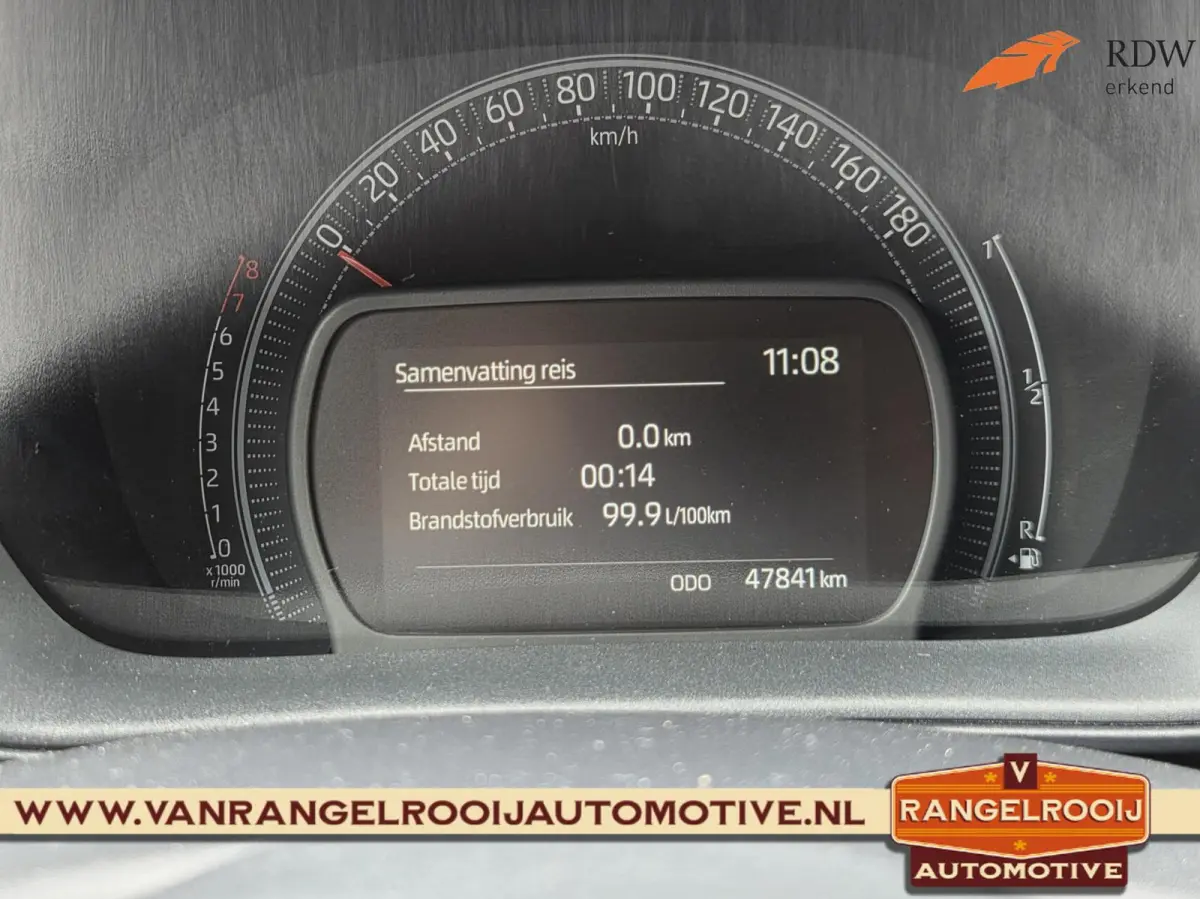 1.0 VVT-i Pulse, ACC, stoelverw., clima, camera, 17" lmv
