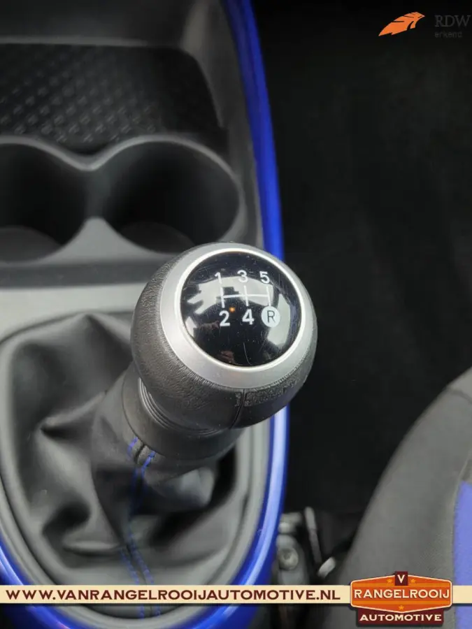 1.0 VVT-i Pulse, ACC, stoelverw., clima, camera, 17" lmv
