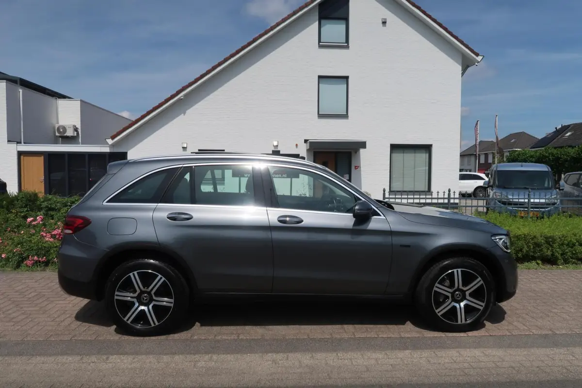 4MATIC PANORAMADAK|TREKHAAK|KEYLESS|CARPLAY|CAMERA|DEALER ONDERHOUDEN