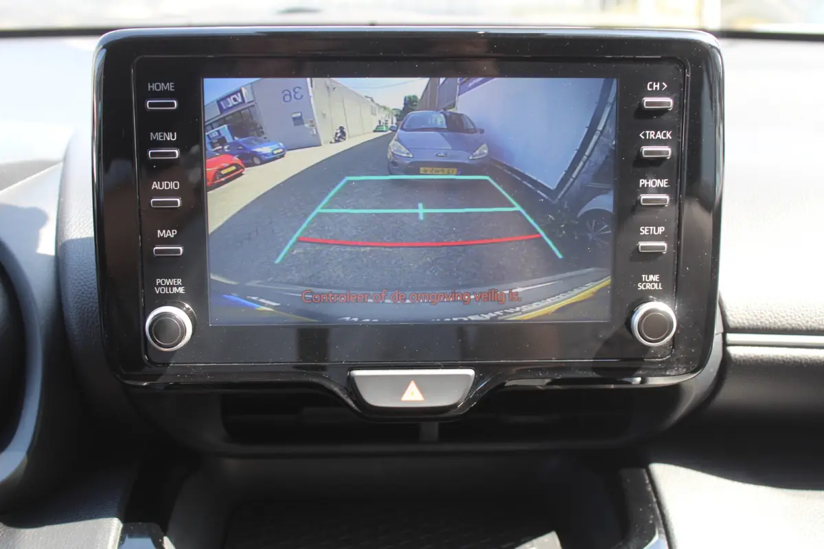 1.5 Hybrid Active l Adaptief Cruise Control l Lane Assist l Achteruitrijcamera l Climate control l Apple carplay/ android auto l Elektrisch inklapbare buitenspiegels l Verwarmbare Spiegels l